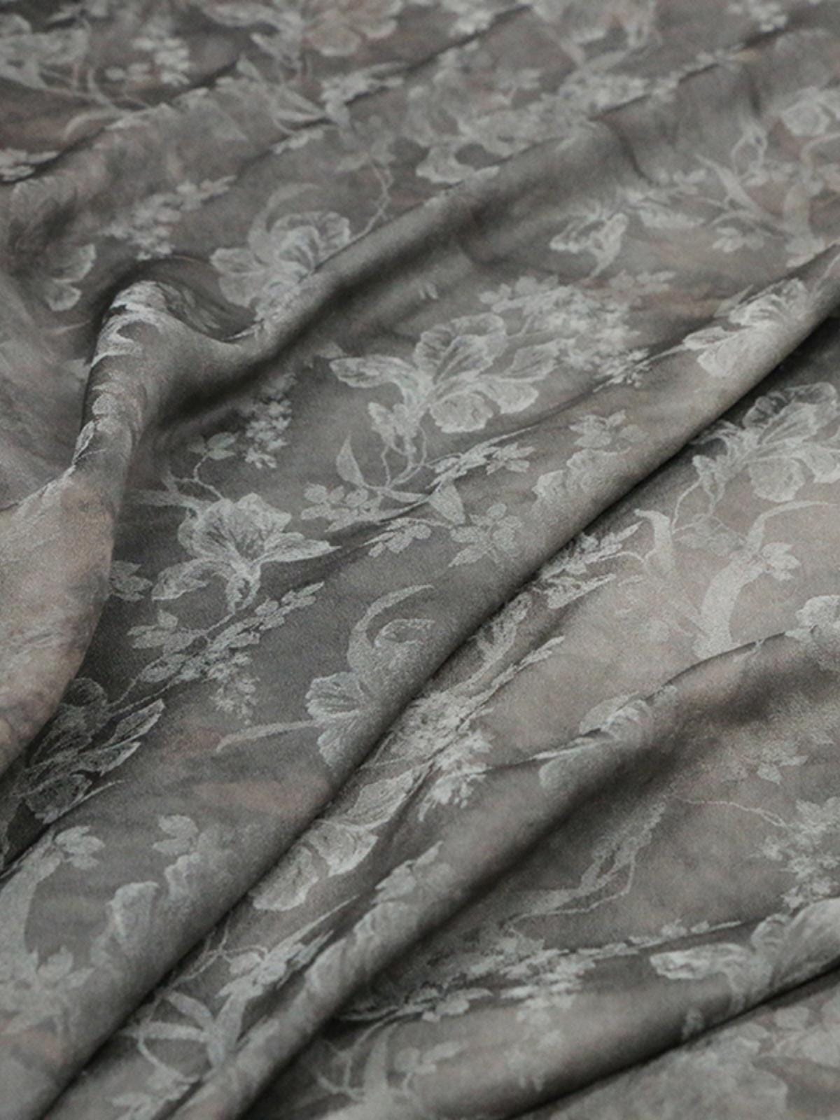 LXZOU - 19 Momme Eco Friendly Plant Dye Jacquard Nostalgic Color Silk Crepe Silk Blend Rayon Fabric - 133cm wide by the Yard