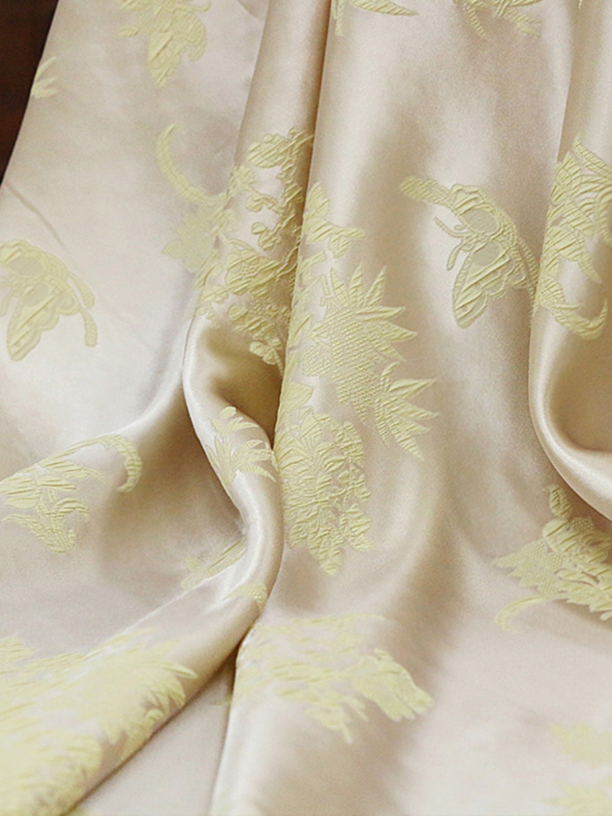 DOUKF - Handmade Embossed Guanle Crepe Jacquard Stretch Two-Tone Heterochromatic Silk Fabric - 138cm wide by the Yard