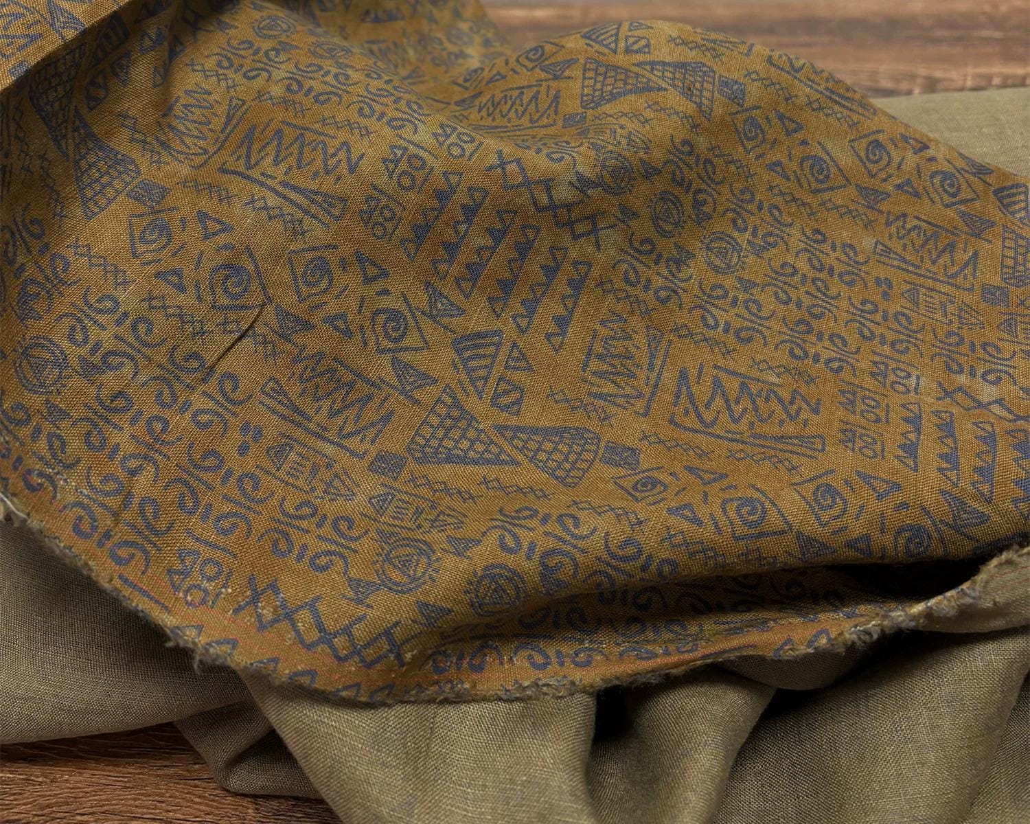 BJGUZH - 100% Linen, Vintage Green and Yellow Digital Print, 200 gram 135cm wide by the Yard
