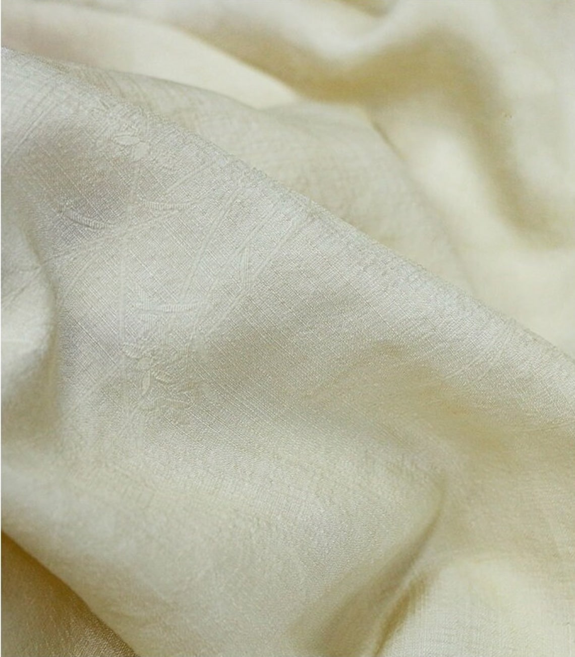 DIRZHU - 19 Momme Dirty Dyed Jacquard Baboo Floral Tussah Silk Fabric - 135cm wide By the Yard