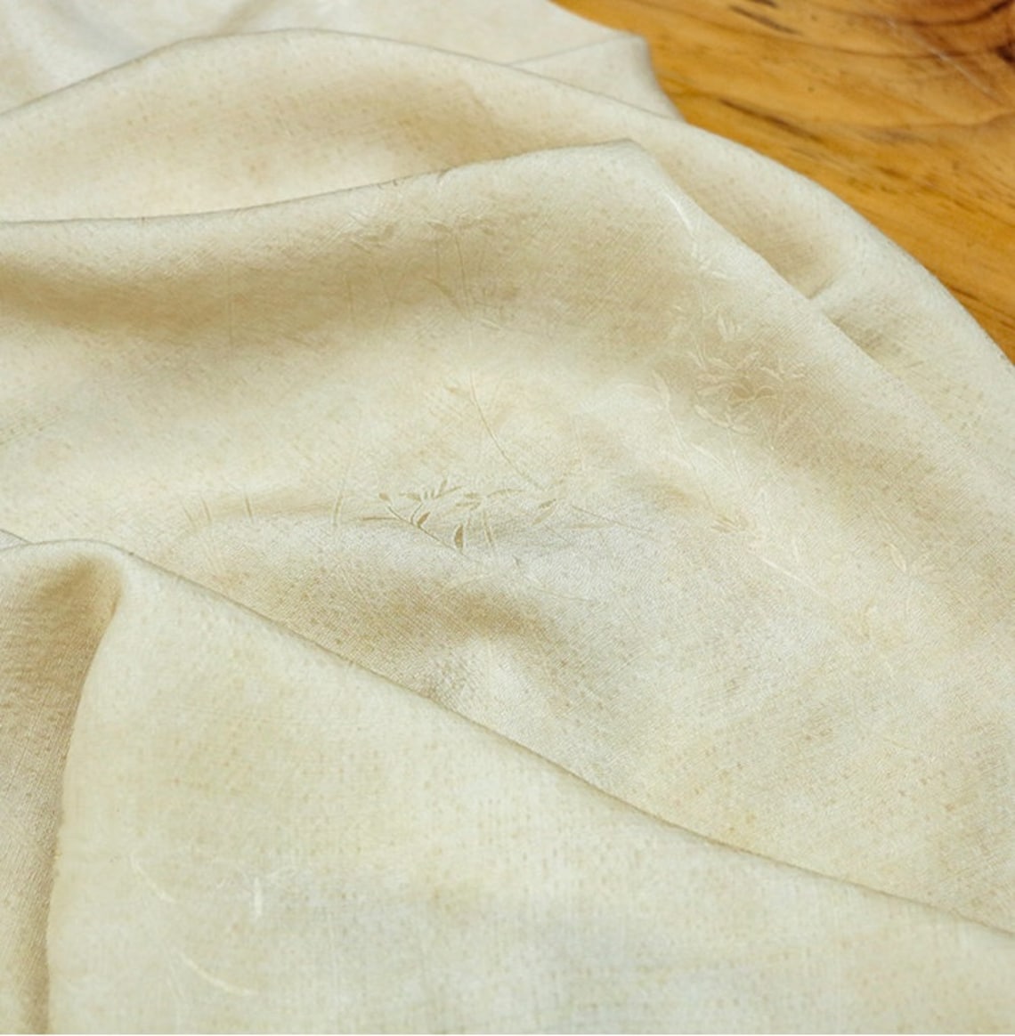 DIRZHU - 19 Momme Dirty Dyed Jacquard Baboo Floral Tussah Silk Fabric - 135cm wide By the Yard