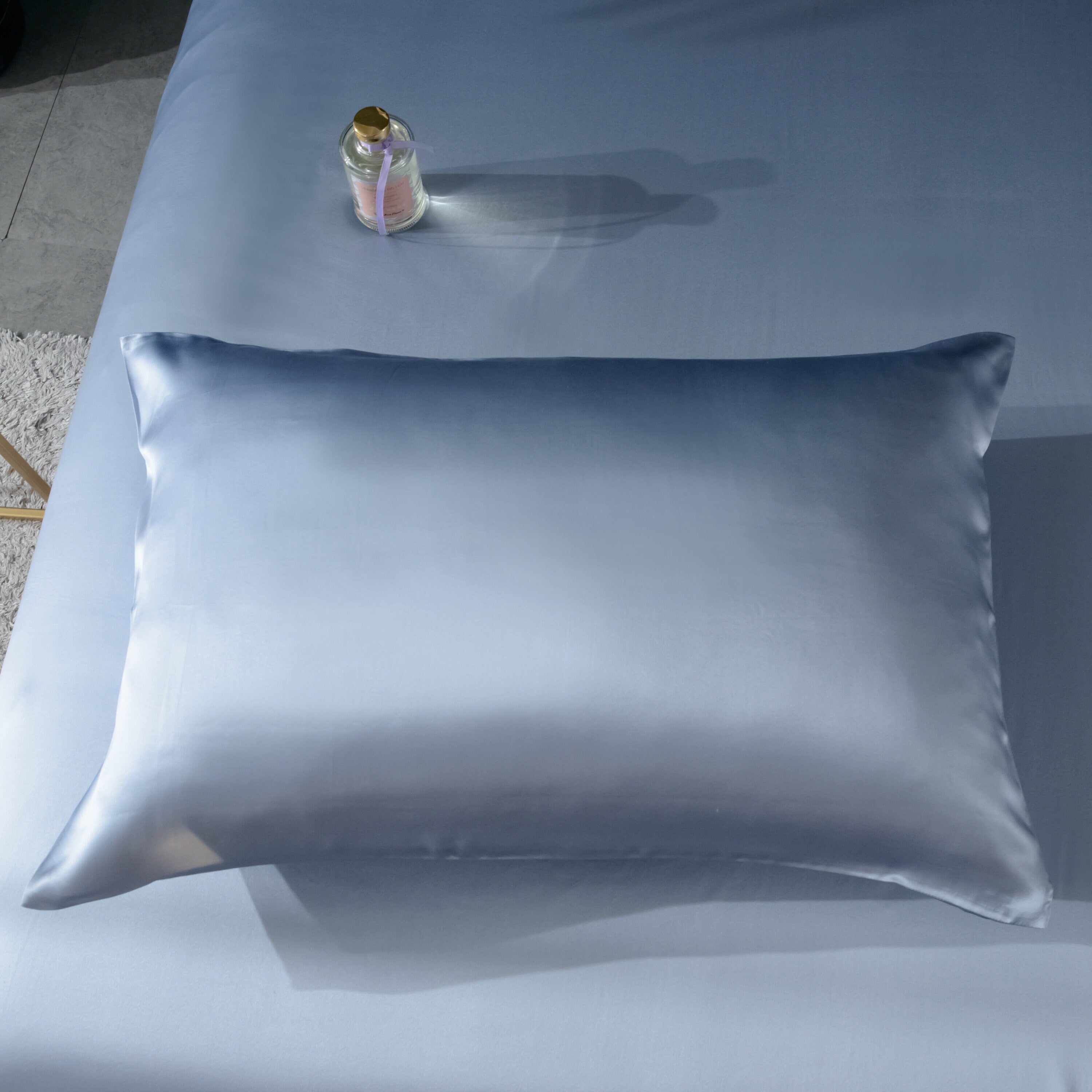 Pure silk duvet cover in sky blue and Anna pink, 22mm smooth, natural, sleep beauty Silk Bedding for King, queen, custom size.