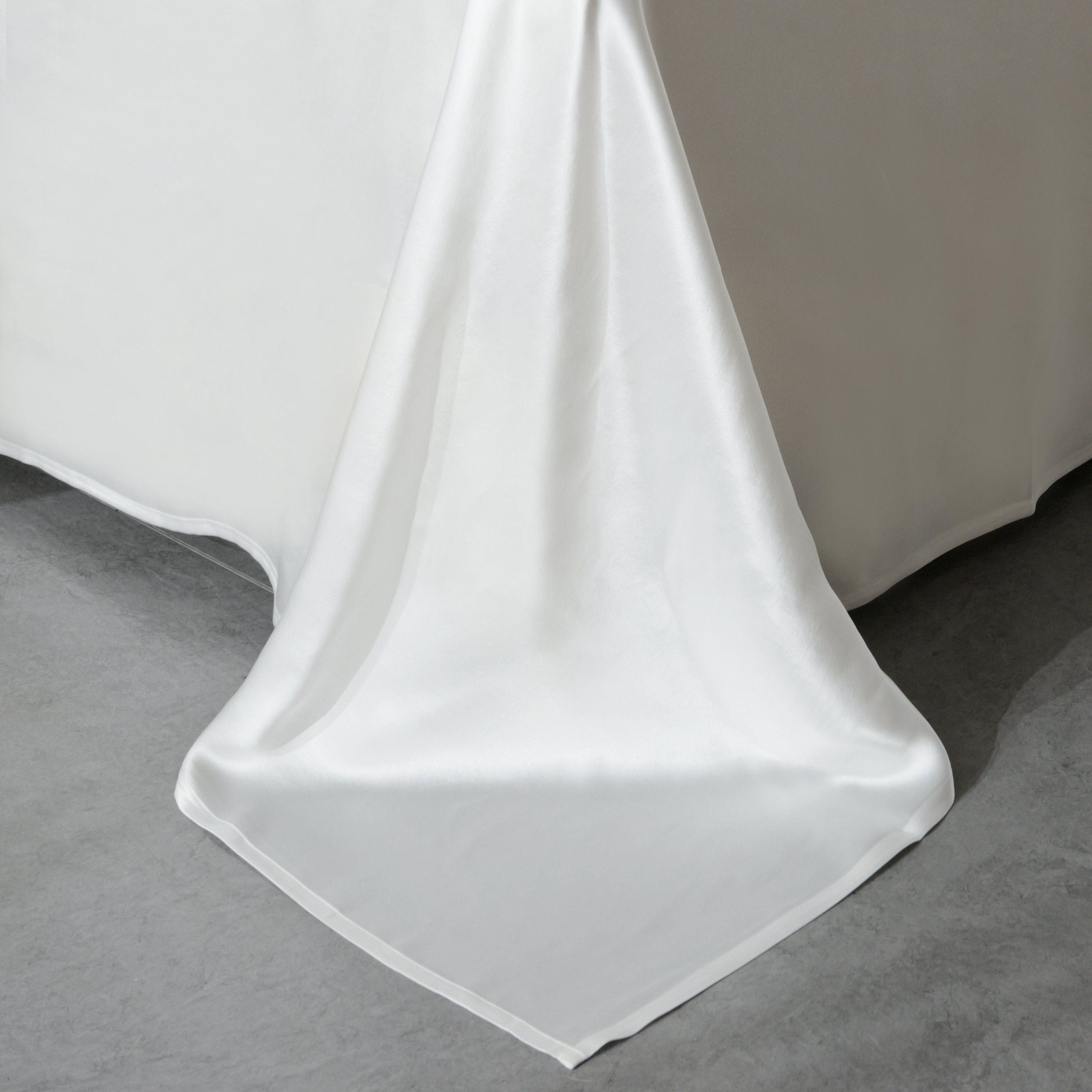 Pure Silk Flat Sheet in Ivory , 22mm smooth, natural, sleep beauty Silk Bedding for King, queen, custom size.