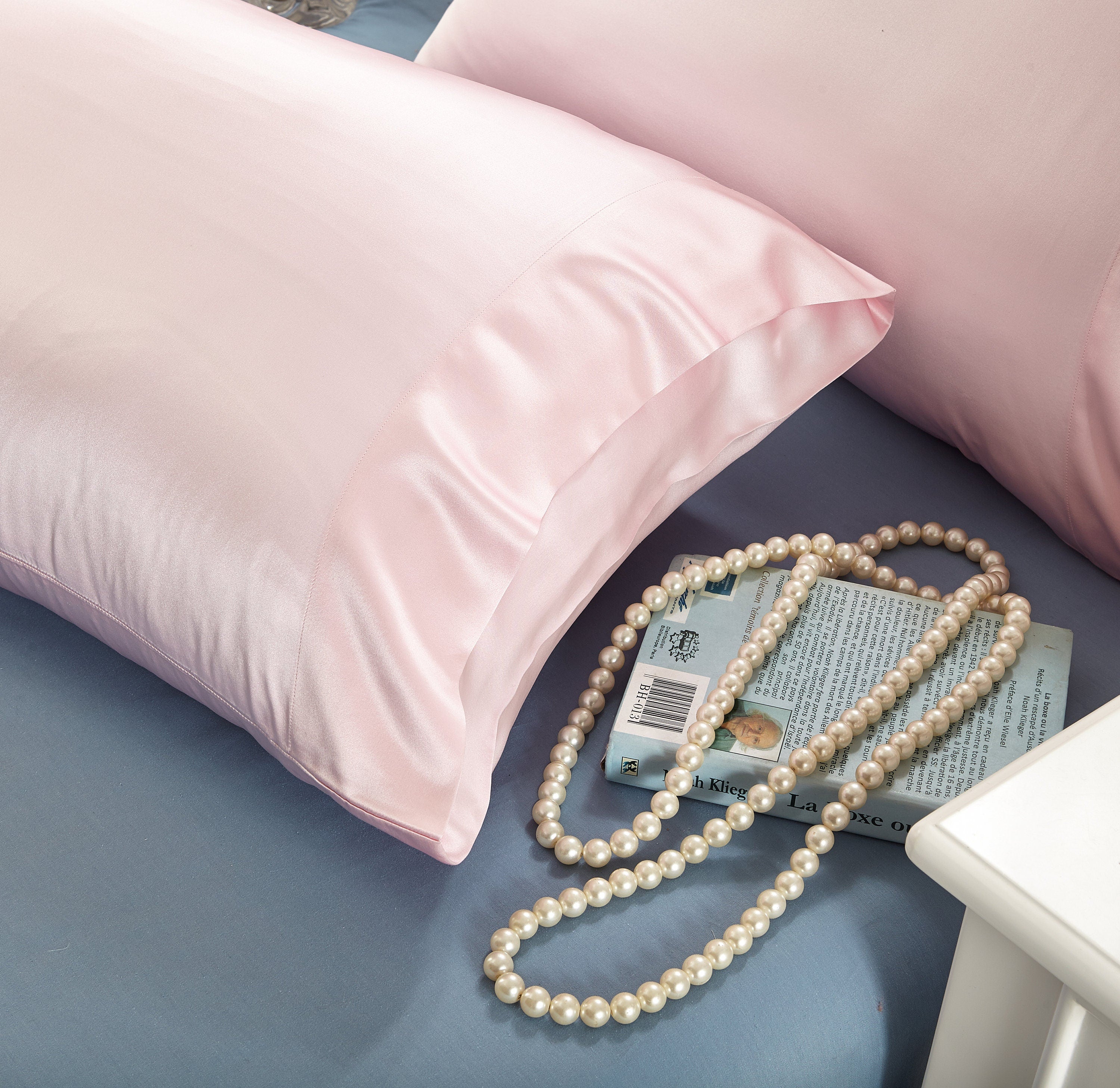 22mm Silk Pillowcase, Handmade with 100% 6A Pure Silk, Beauty Sleep Anti Ageing/Wrinkles, for King, Queen, Customized sizes Bedding.