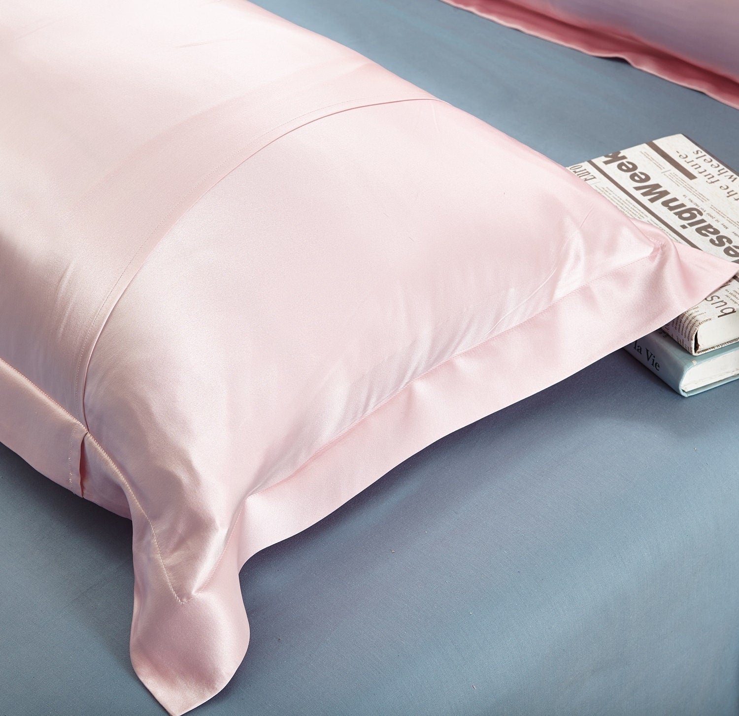 19mm Silk Pillowcase, Handmade with 100% 6A Pure Silk, Beauty Sleep Anti Ageing/Wrinkles, for King, Queen, Customized sizes Bedding.