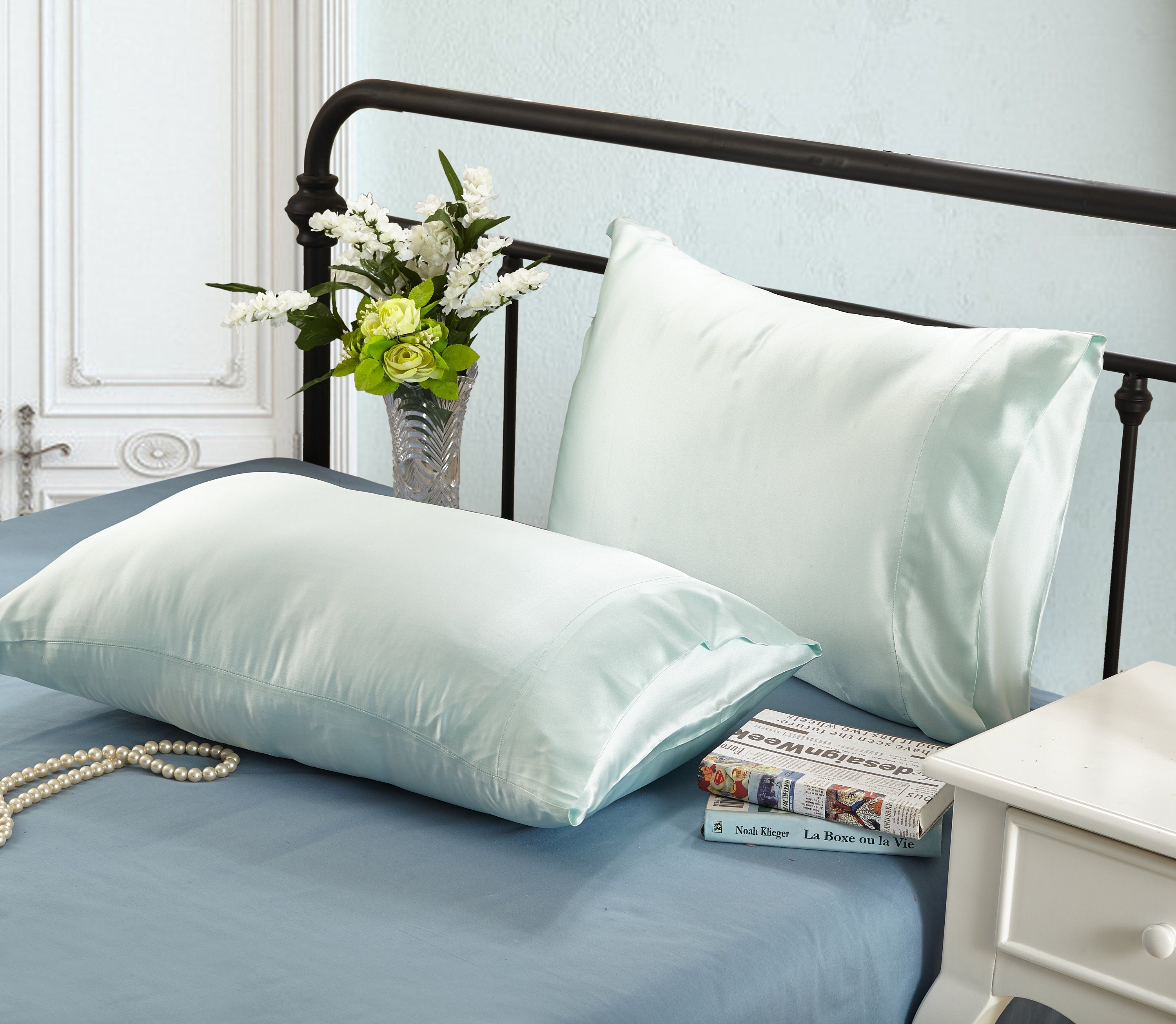 16mm Silk Pillowcase, Handmade with 100% 6A Pure Silk, Beauty Sleep Anti Ageing/Wrinkles, for King, Queen, Customized sizes Bedding.