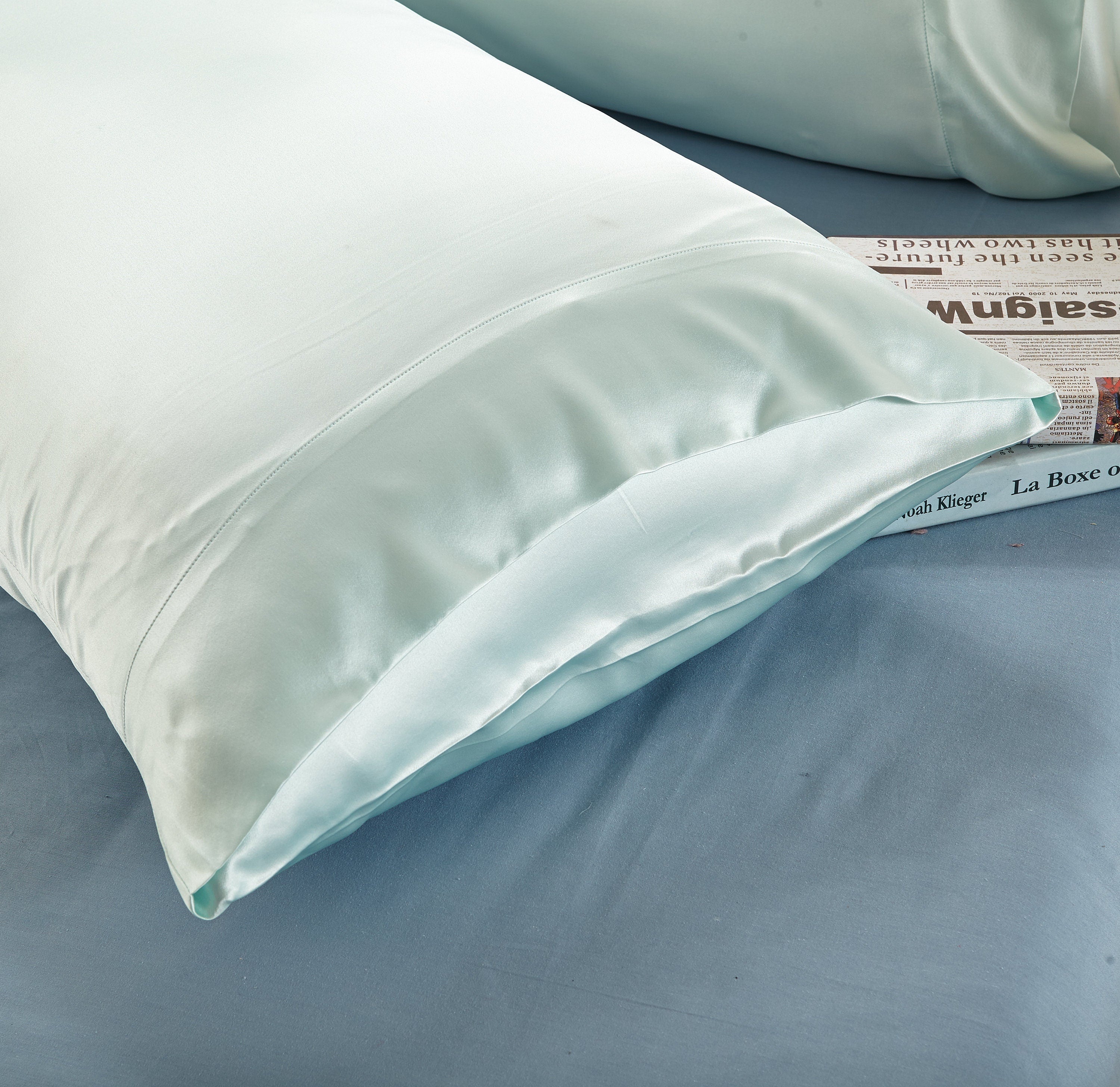 16mm Silk Pillowcase, Handmade with 100% 6A Pure Silk, Beauty Sleep Anti Ageing/Wrinkles, for King, Queen, Customized sizes Bedding.