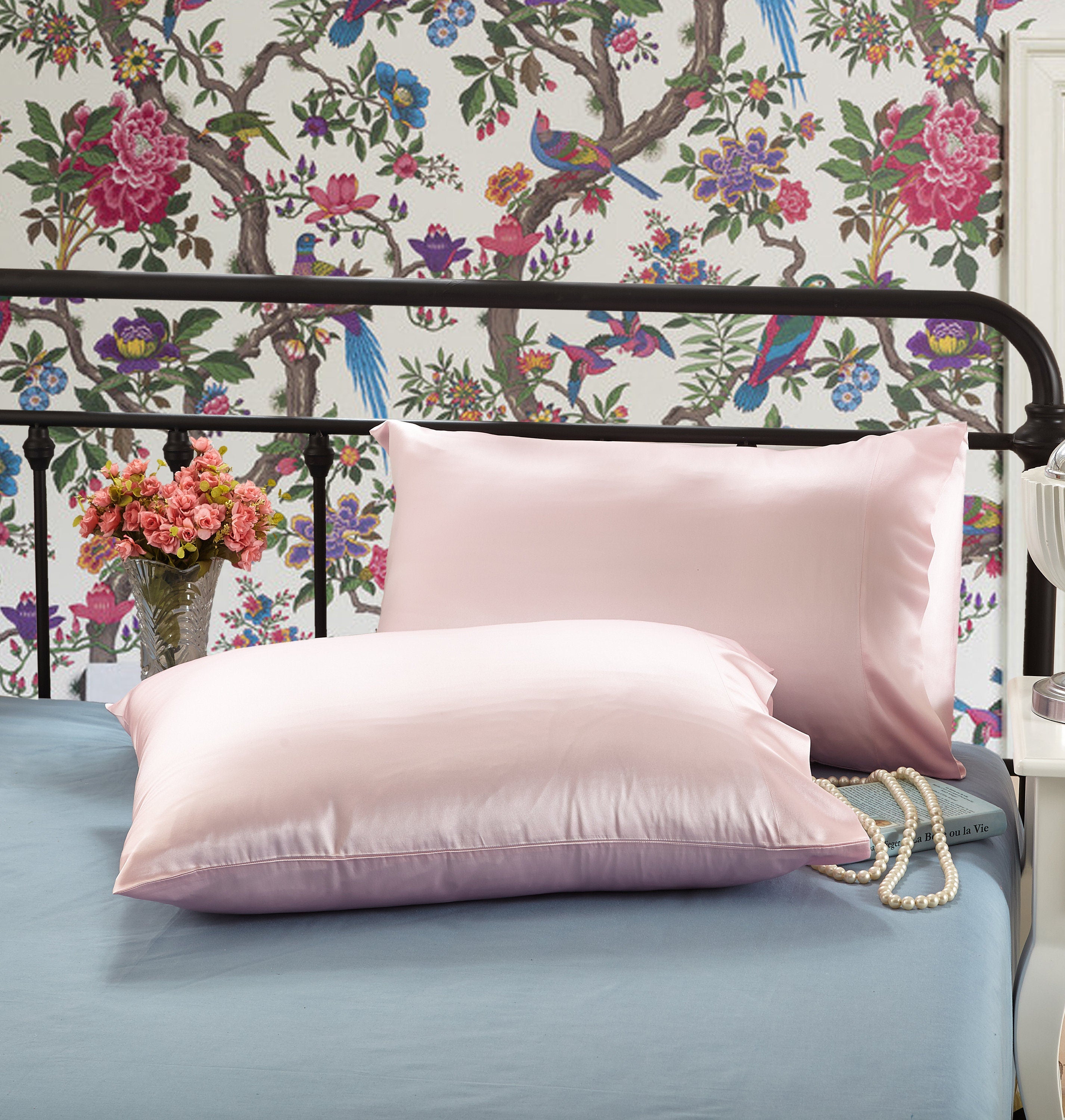 22mm Silk Pillowcase, Handmade with 100% 6A Pure Silk, Beauty Sleep Anti Ageing/Wrinkles, for King, Queen, Customized sizes Bedding.