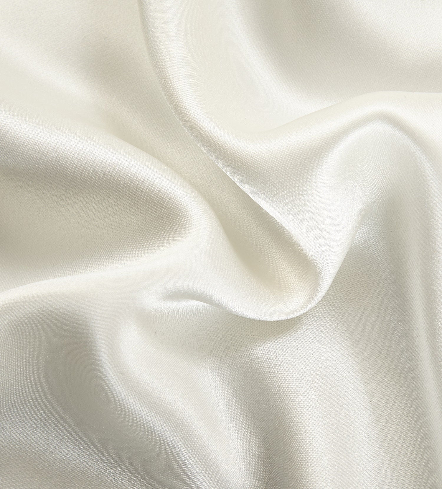 30mm Solid Off-White, Handmade with 100% 6A Pure Silk, Beauty Sleep Anti Ageing/Wrinkles, for King, Queen, Customized sizes Bedding.