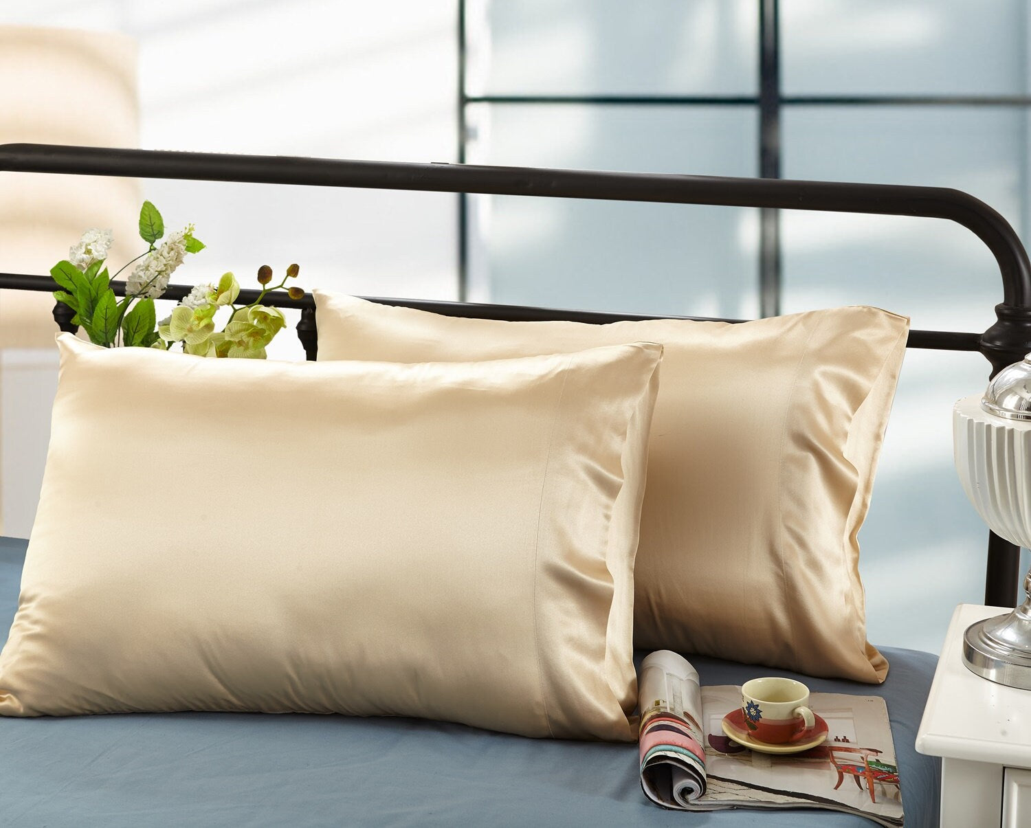 30mm Solid Champagne, Handmade with 100% 6A Pure Silk, Beauty Sleep Anti Ageing/Wrinkles, for King, Queen, Customized sizes Bedding.