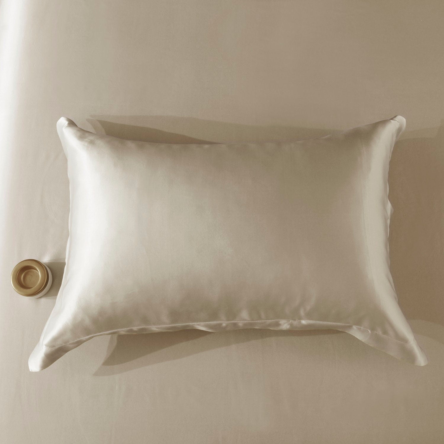 22mm Cream Coffee Pillowcase, Handmade with 100% 6A Pure Silk, Beauty Sleep Anti Ageing/Wrinkles, for King, Queen, Customized sizes Bedding.