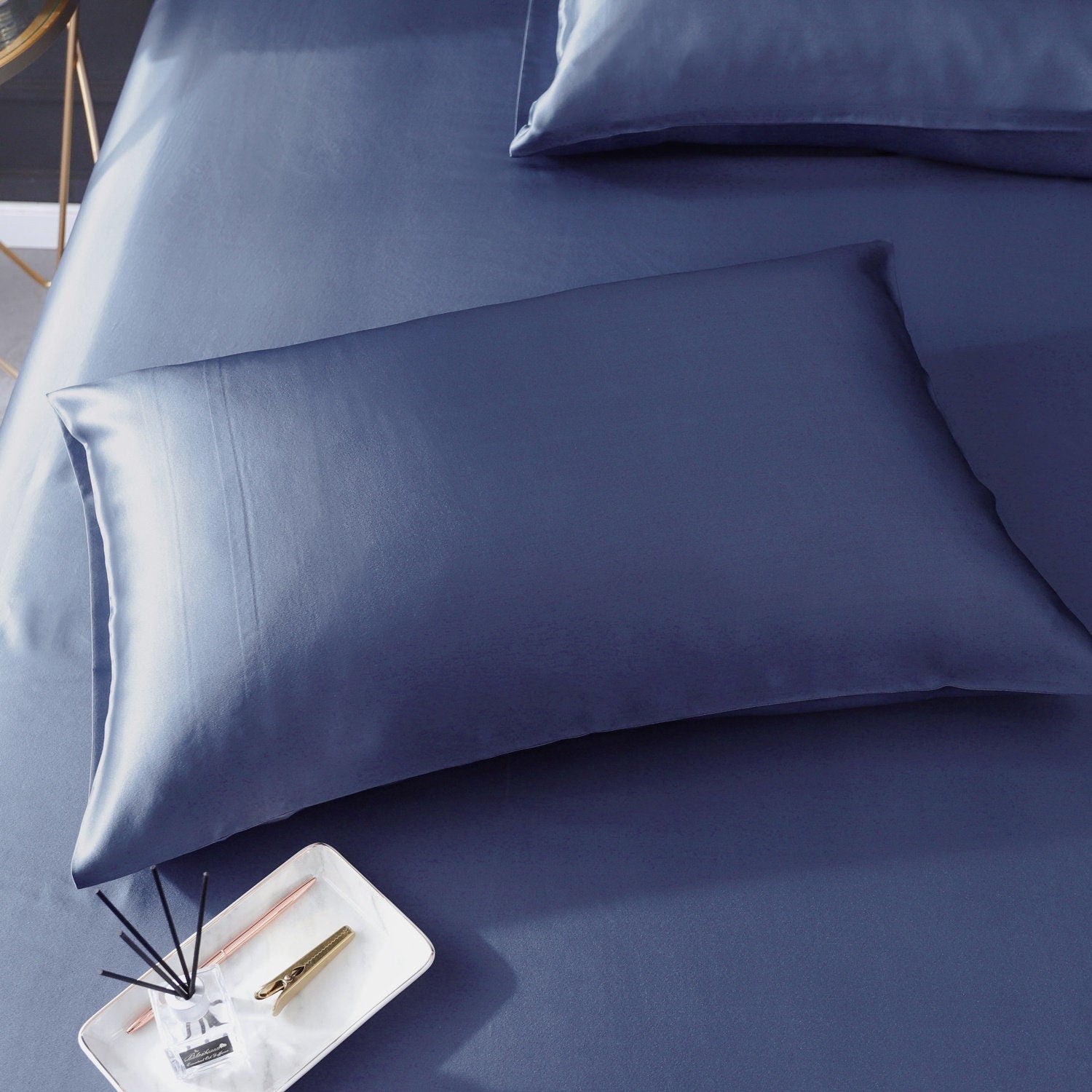 22mm Ocean Blue Silk Pillowcase, for Better Skin Less Sleep Creases, Handmade with 100% Silk for King, Queen, and Customized Sizes Bedding.