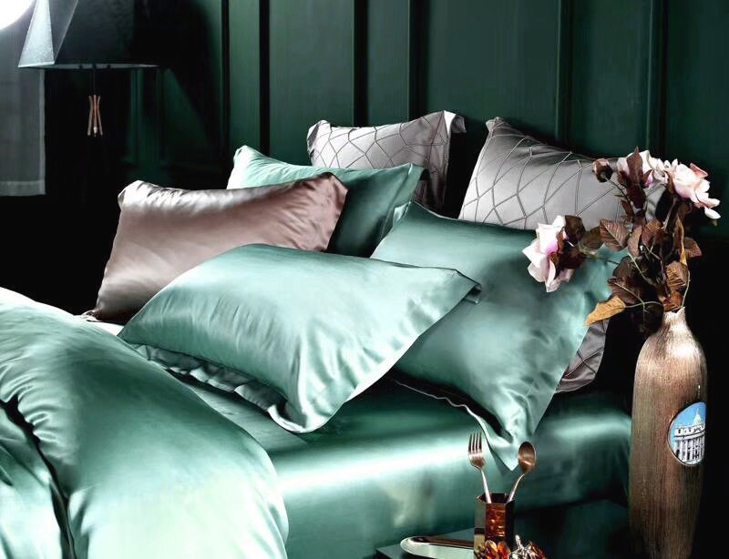 25mm 100% Pure Silk, Handmade Mulberry Silk Duvet Cover in Bean Green, Super Luxury Smooth Silk Bedding for King, Queen, Custom sizes.