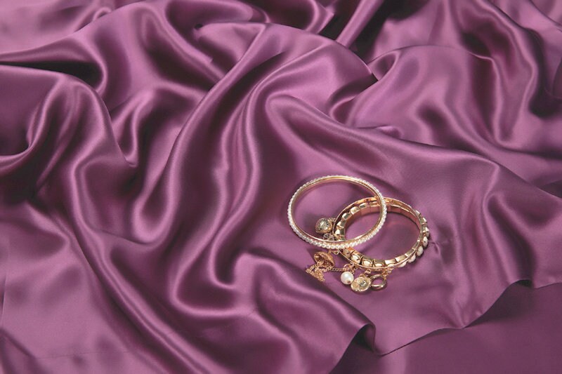 RESERVED ORDER - Purple Set 6 - 100% Pure 6A Silk, 25mm smooth, natural, sleep beauty Silk Bedding