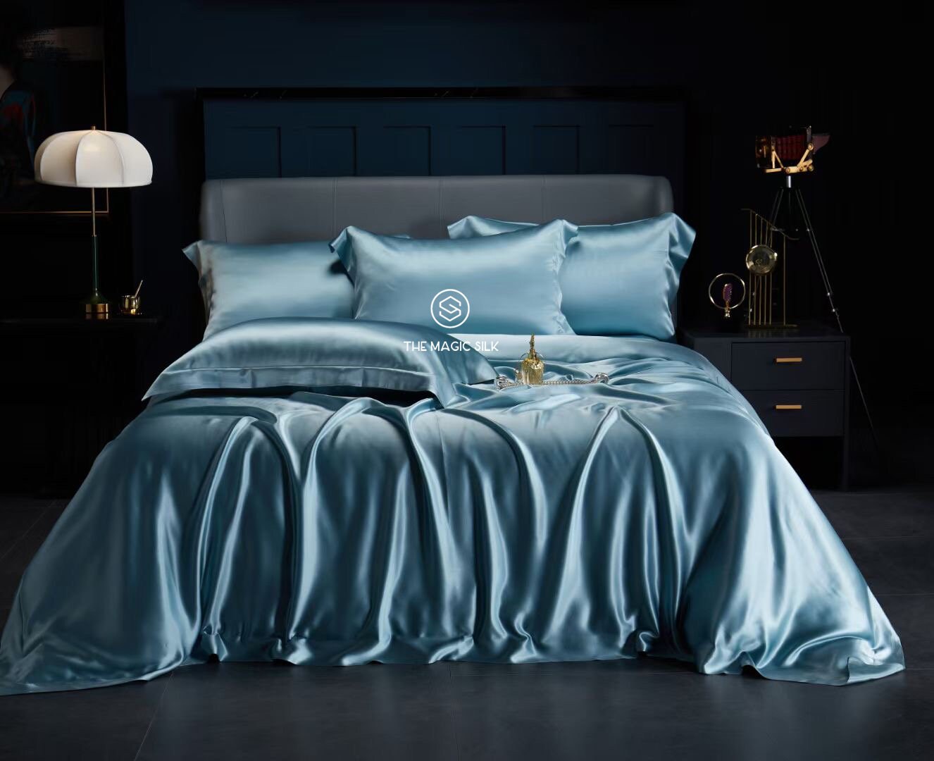 Charmeuse silk bedding set in Mint Blue.King,Queen 4 pieces 25mm 100% 6A mulberry silk set