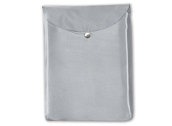 Luxurious Silk Bedding Set 4 pieces. Charmeuse silk bedding set in Mocca. Made in 25 momme 100% Anti-Allergic Mulberry Silk.