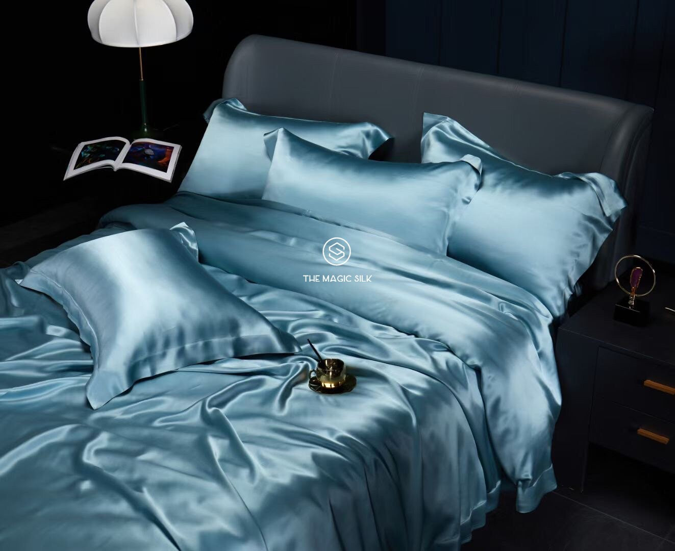 Charmeuse silk bedding set in Mint Blue.King,Queen 4 pieces 25mm 100% 6A mulberry silk set