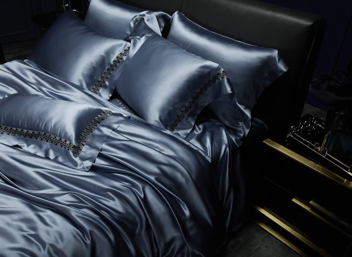 New beautiful lace charmeuse silk bedding set 100% 6A mulberry silk set King,Queen 4 pieces