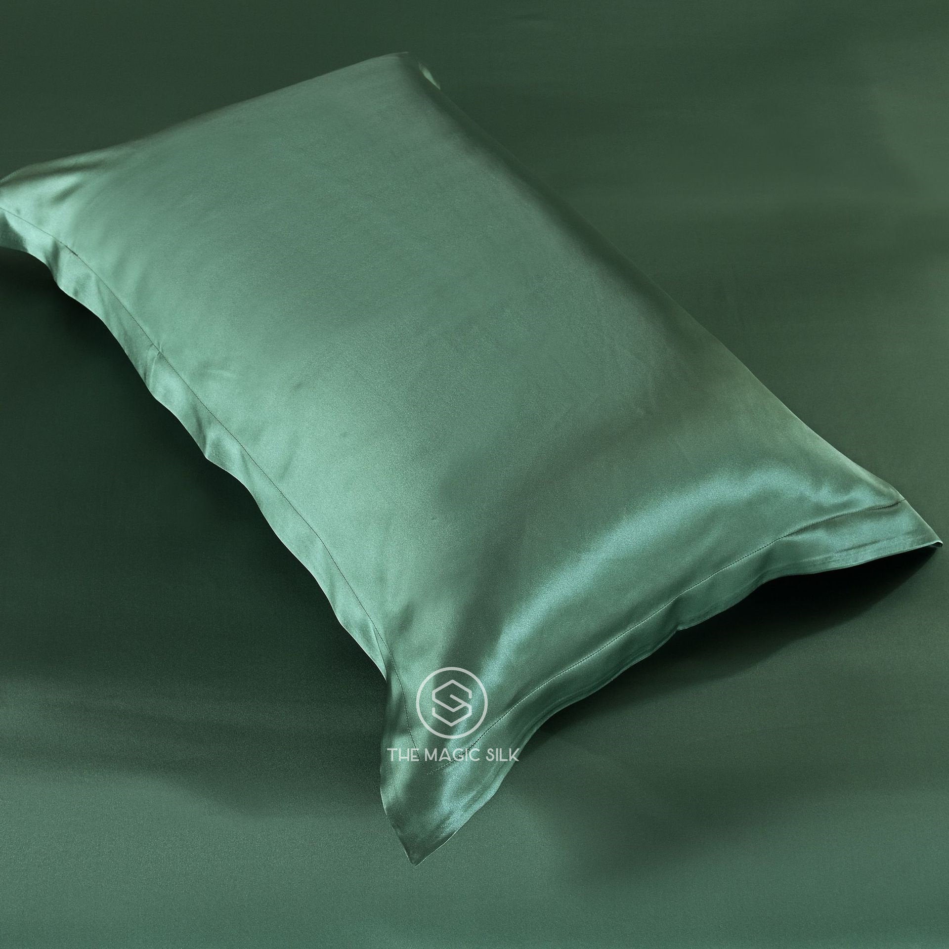LUCKY GREEN - 16 Momme 100% Silk Bedding 4pcs Suite