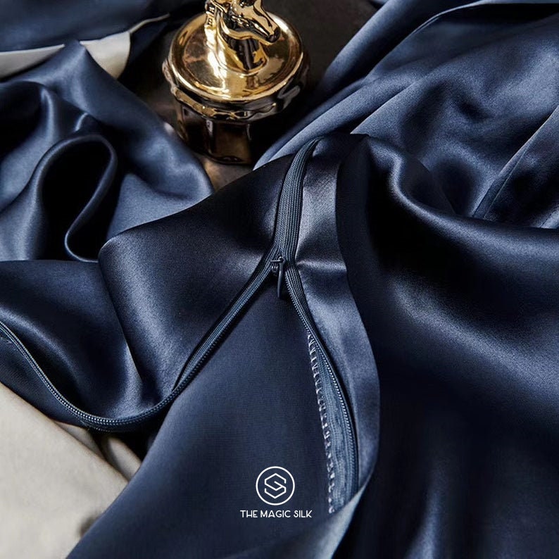 Presidential Suite set 4 pieces. Charmeuse silk bedding set in Navy Blue. Made in 25 momme 100% Anti-Allergic Mulberry Silk.