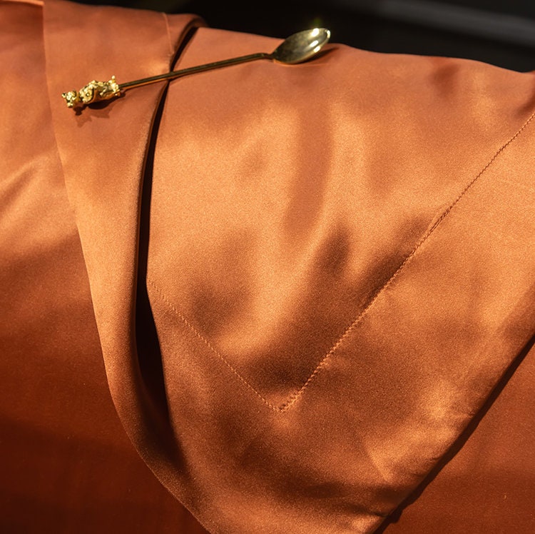 Best Gift for Her Top luxurious silk pillowcase 100% pure silk pillow cover in 17 solid colors, 2 pieces (One pair gift)