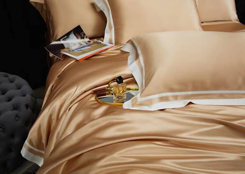 2022 New Presidential Suite set 4 pieces. Charmeuse silk bedding set in Mocca Made in 25 momme 100% Anti-Allergic Mulberry Silk.