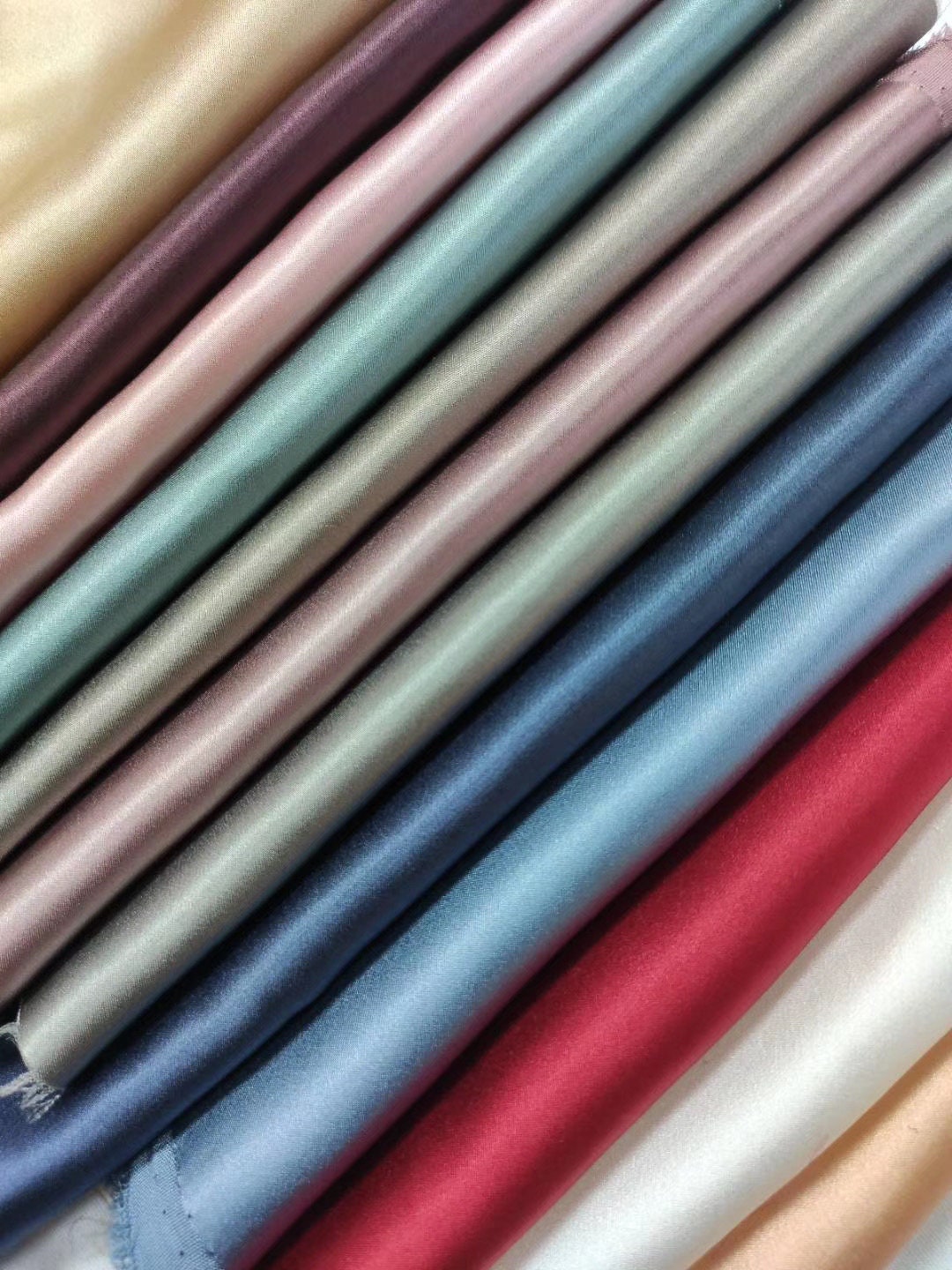 Genunie Silk fitted sheet/14 Colors/Handmade in 25 momme pure silk/100% mulberry silk