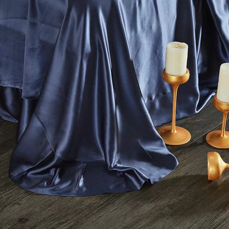 Silk Flat Sheet in 25 momme 100% 6A Grade Mulberry Silk. Queen, King and Custom Sizes in 14 Solid Colors