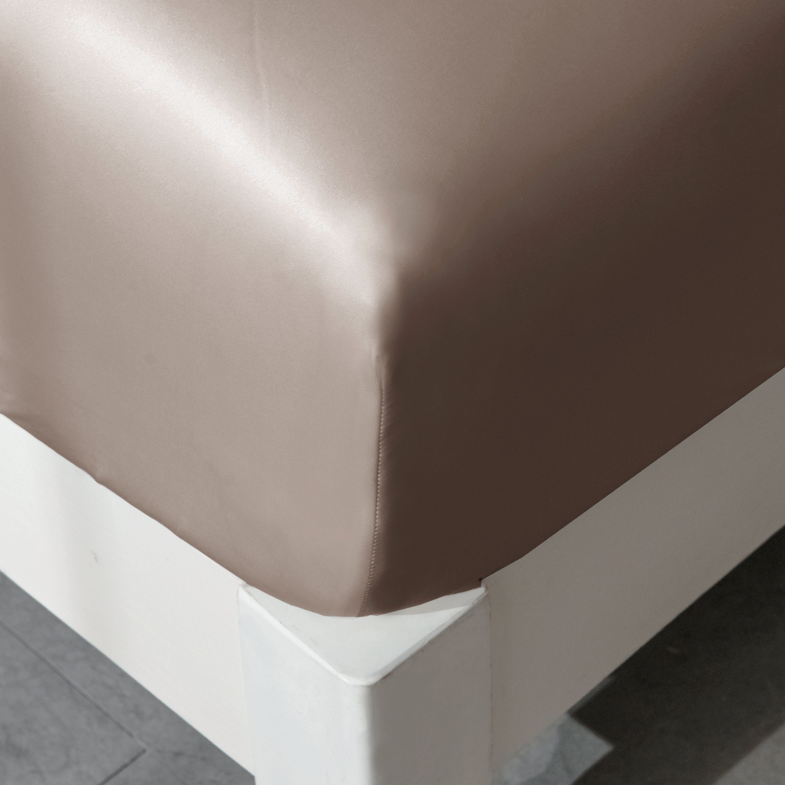 Genunie Silk fitted sheet/14 Colors/Handmade in 25 momme pure silk/100% mulberry silk