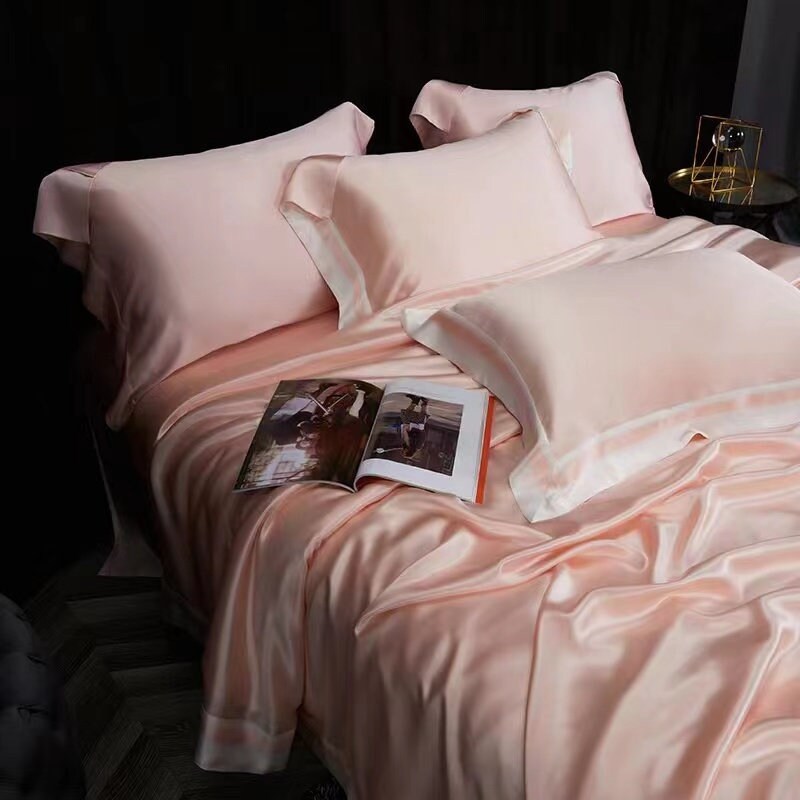 2022 New Presidential Suite set 4 pieces. Charmeuse silk bedding set in Sakura Pink. Made in 25 momme 100% Anti-Allergic Mulberry Silk.