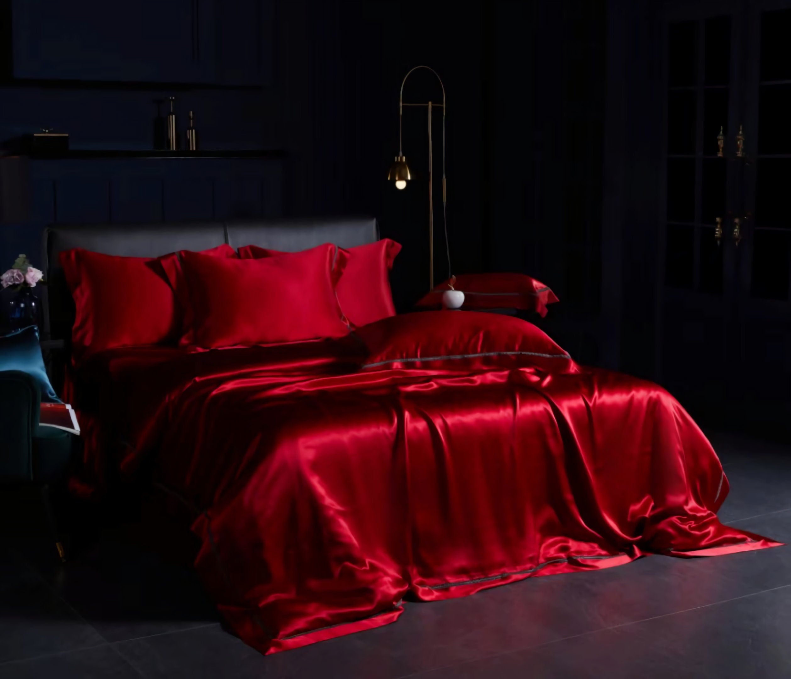 HOT WINE - 25 momme Lace Silk bedding Set 4pcs - 1x Duvet Cover, 1x Sheet, 2x Pillowcases, 100% SILK