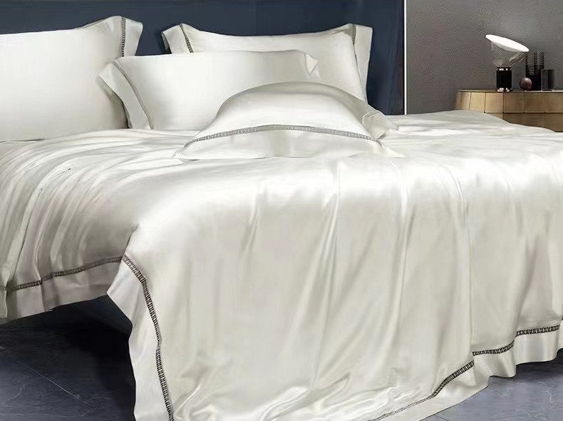 PEARL WHITE - 25 momme Lace Silk bedding Set 4pcs - 1x Duvet Cover, 1x Sheet, 2x Pillowcases, 100% SILK