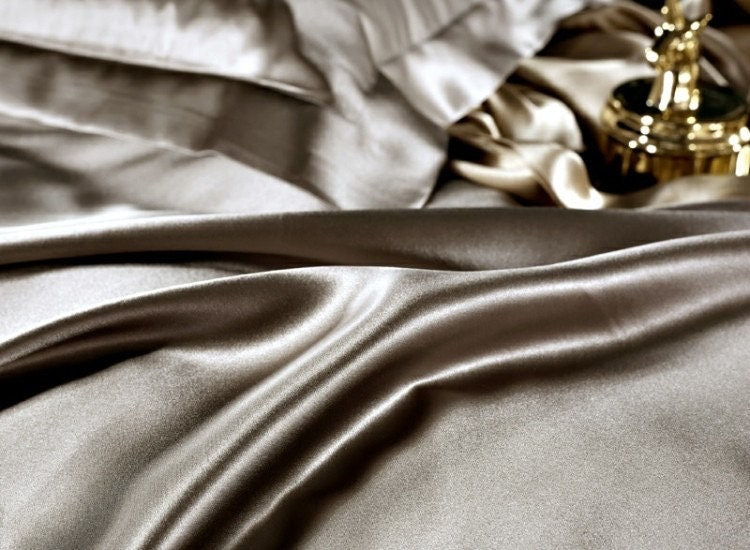 DARK GOLD - 25 momme Lace Silk bedding Set 4pcs - 1x Duvet Cover, 1x Sheet, 2x Pillowcases, 100% SILK