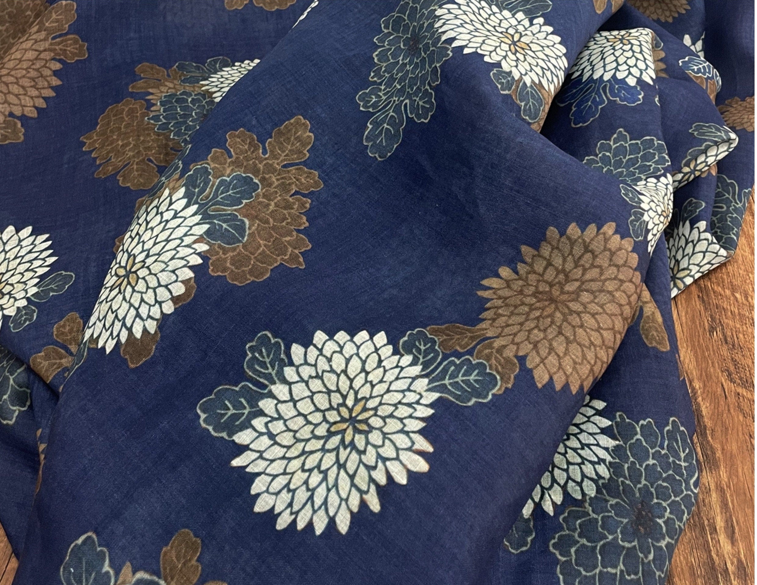 HUANGHUN - Digital Printing 42 Thread Count Ramie Fabric - 140cm wide by the Yard