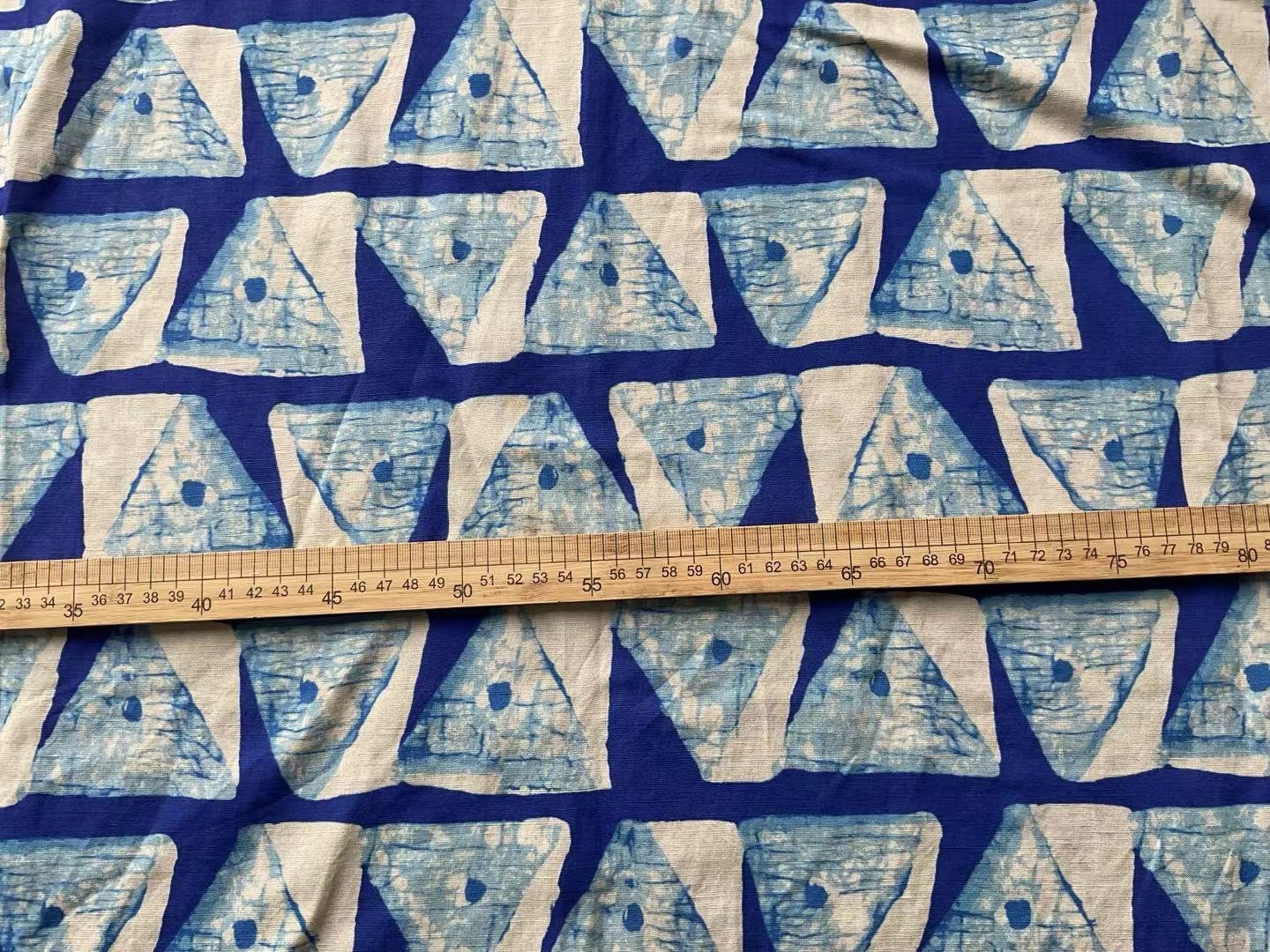 LNYDLBSL - Digtital Print Beige Background Indigo Dye Style Linen Fabric - 140cm wide by the Yard