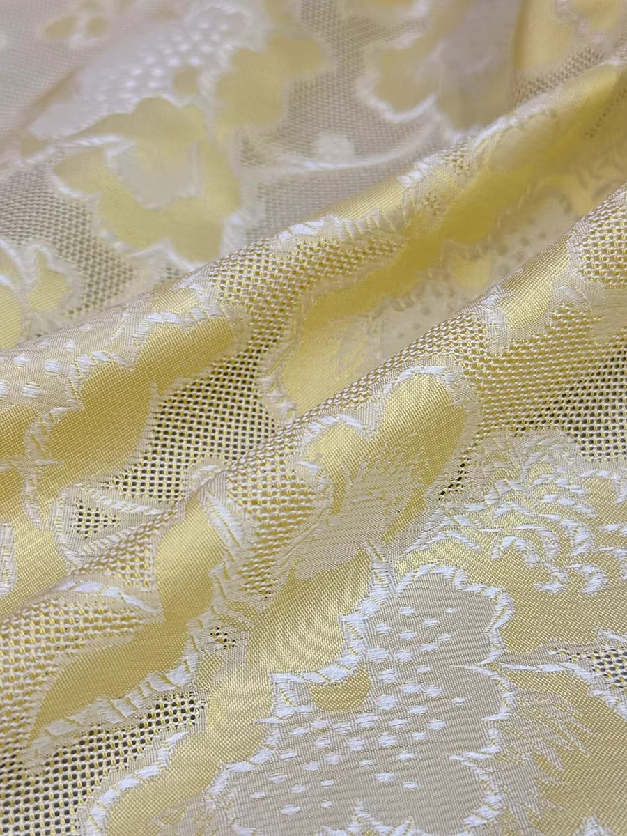 李德喜。四经八纬色织罗XYLN004 - Leno silk fabric, light yellow peony , 25 momme 114cm wide by the yard