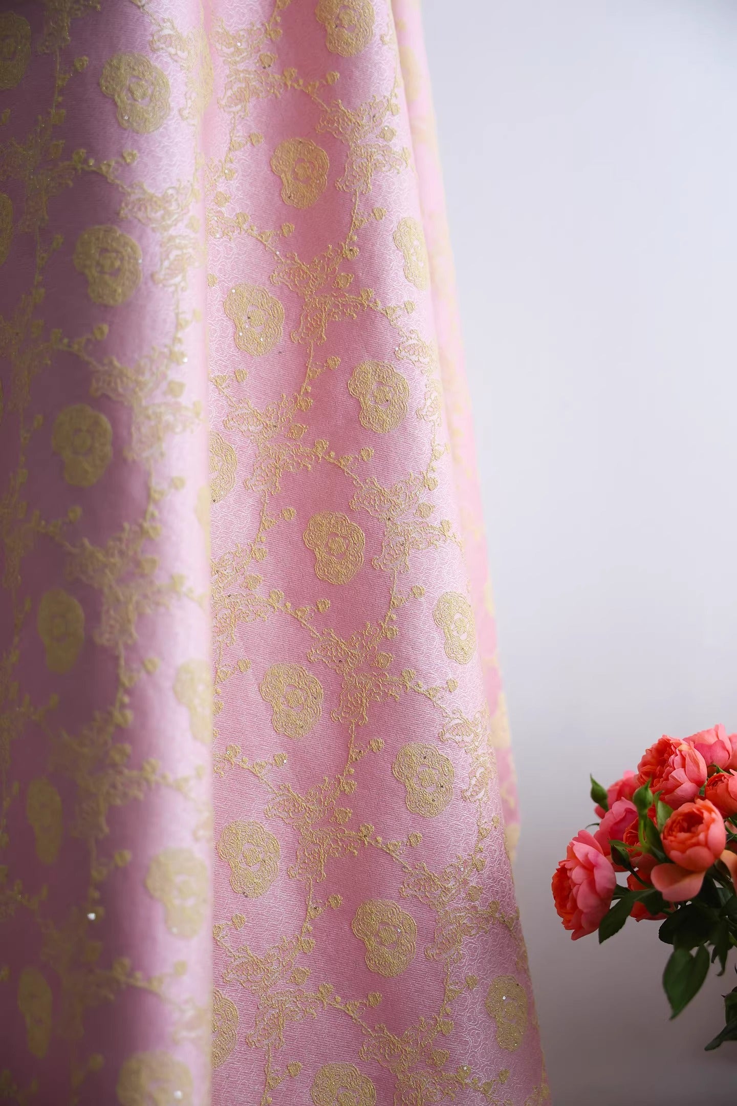 SJKSM007- Jacquard silk wool blend fabric, 53 momme , pink , 130cm wide by the yard