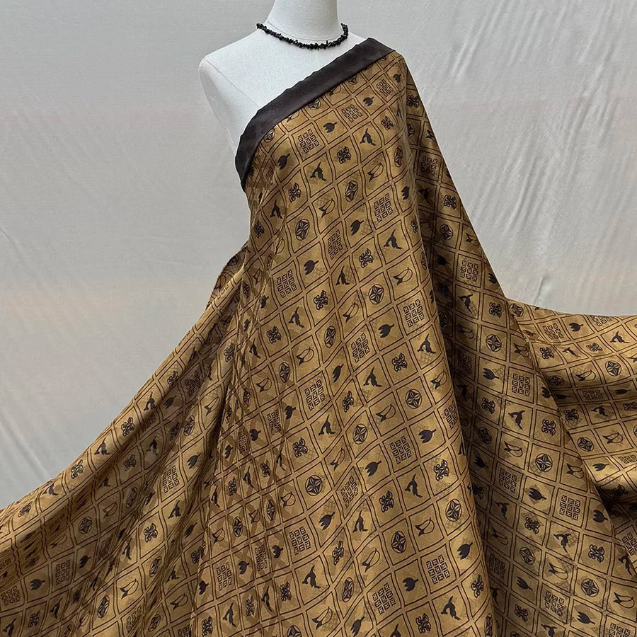 格子 Mud Silk fabric, Jacquard HUALUO, 25 momme 110cm wide by the Yard