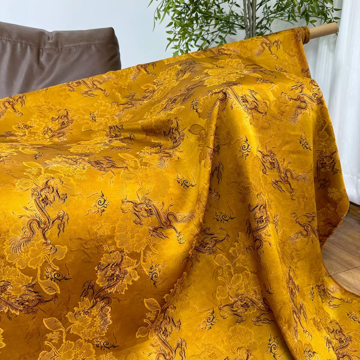 XYHYS 龙纹- Jacquard HUALUO Hongyunsha silk fabric, 26 momme openwork texture, 110cm by the Yard