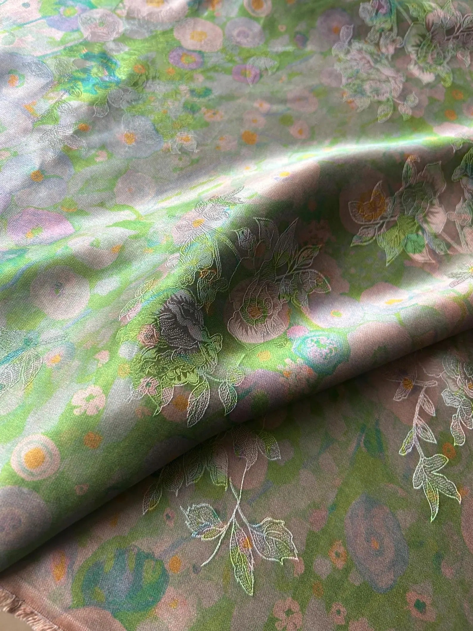 YOULH - Handmade 25 Momme HUALUO Jacquard Mud Silk Fabric (Openwork texture) - 112cm by the Yard