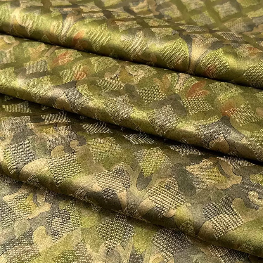 郁金香 Mud Silk fabric, Jacquard HUALUO, 25 momme 110cm wide by the Yard
