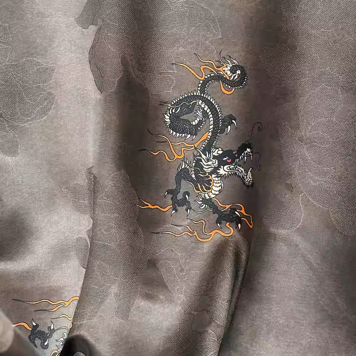 XYHYS 龙纹- Jacquard HUALUO Hongyunsha silk fabric, 26 momme openwork texture, 110cm by the Yard