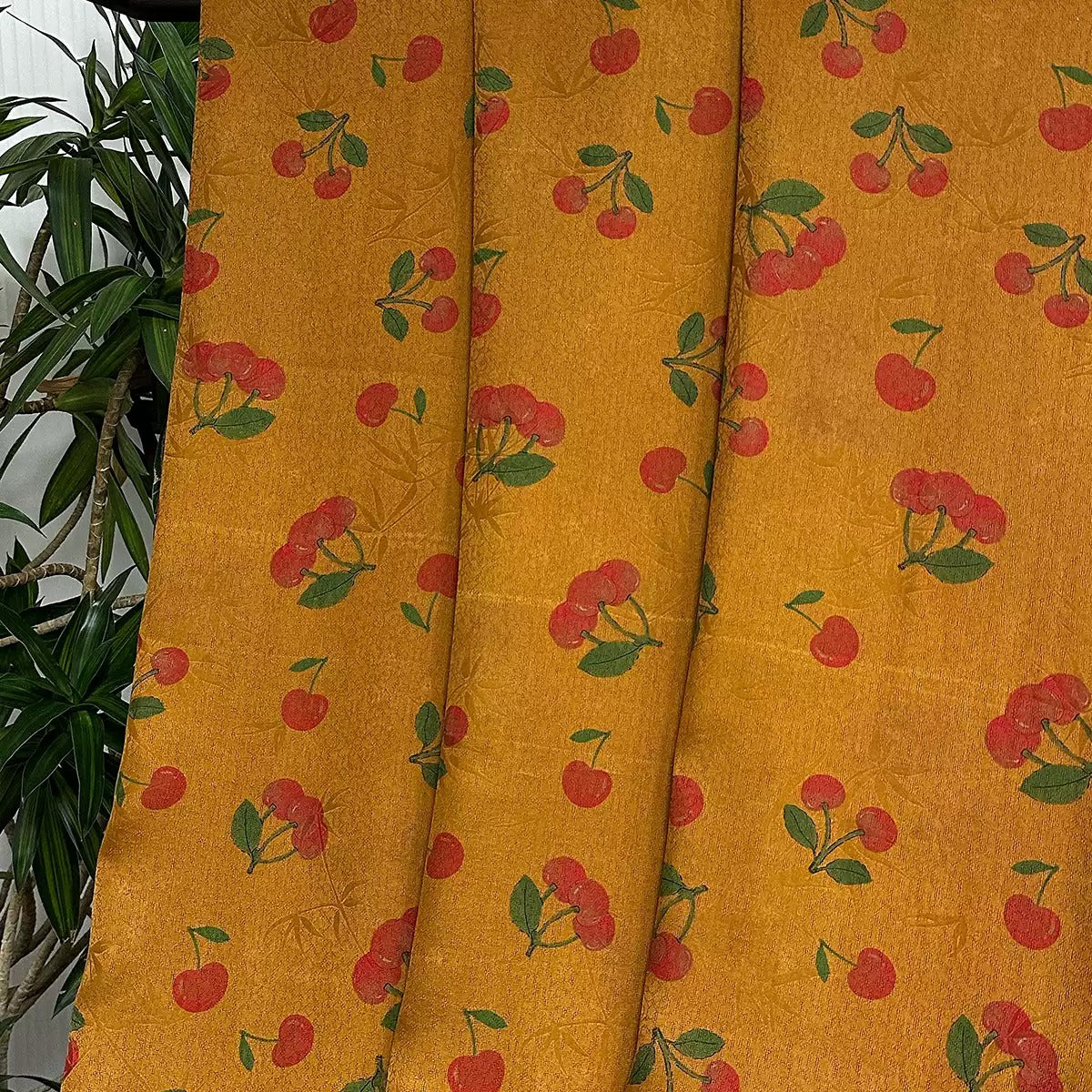 XYSGYT - Plant dyed HongYunSha Silk fabric, Openwork HUALUO, 25 momme 110cm wide by the Yard