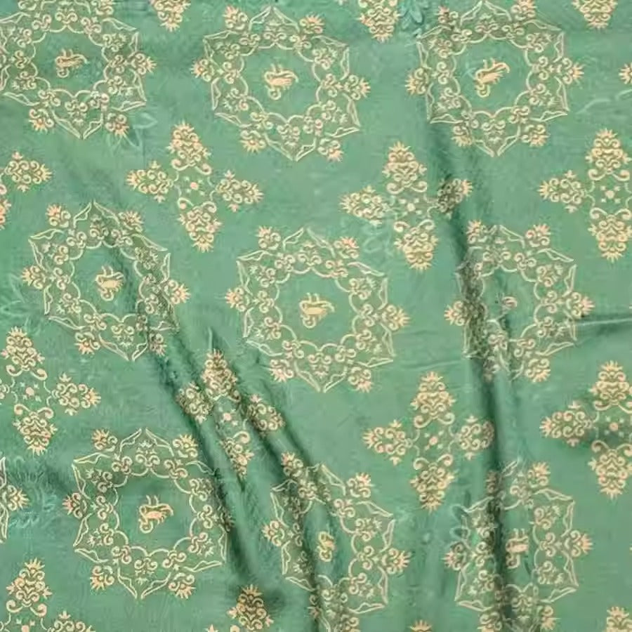 XYHYS 天鹅盘- Jacquard HUALUO Hongyunsha silk fabric, 25 momme openwork texthture, 110cm by e Yard