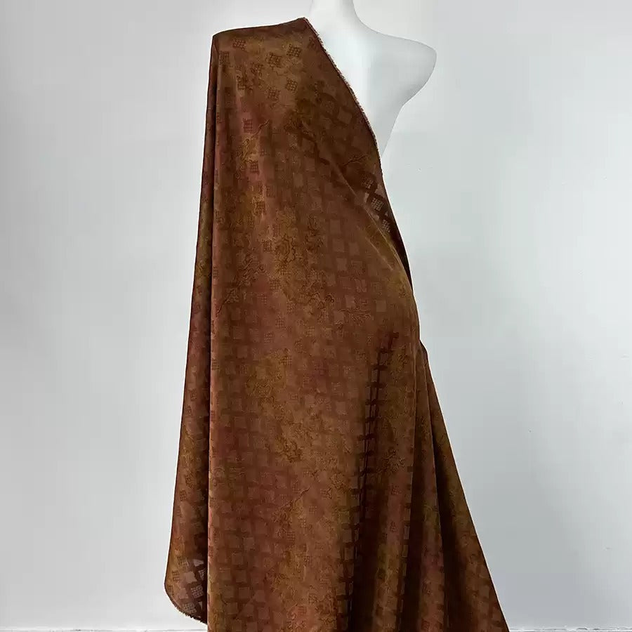 晕染 Mud Silk fabric, Jacquard HUALUO, 25 momme 110cm wide by the Yard
