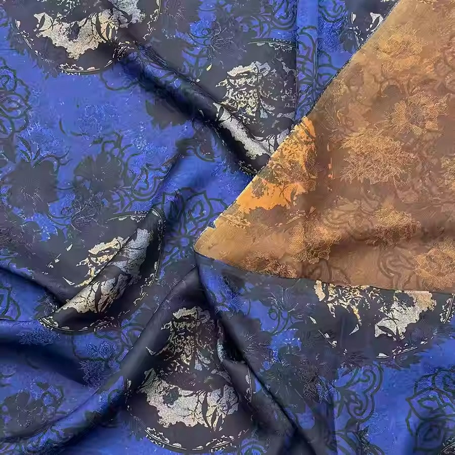 XYHYS 蓝色图纹- Jacquard HUALUO Hongyunsha silk fabric, 25 momme openwork texthture, 110cm by e Yard