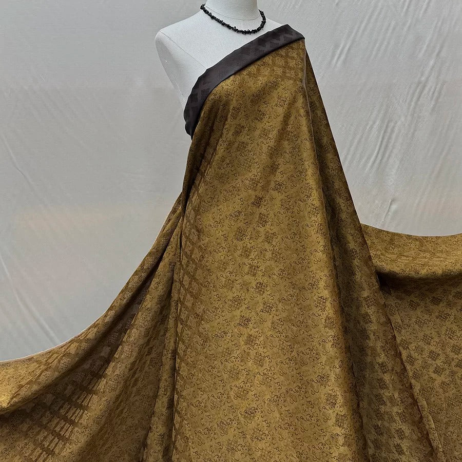 旧梦锦年 Mud Silk fabric, Jacquard HUALUO, 25 momme 110cm wide by the Yard