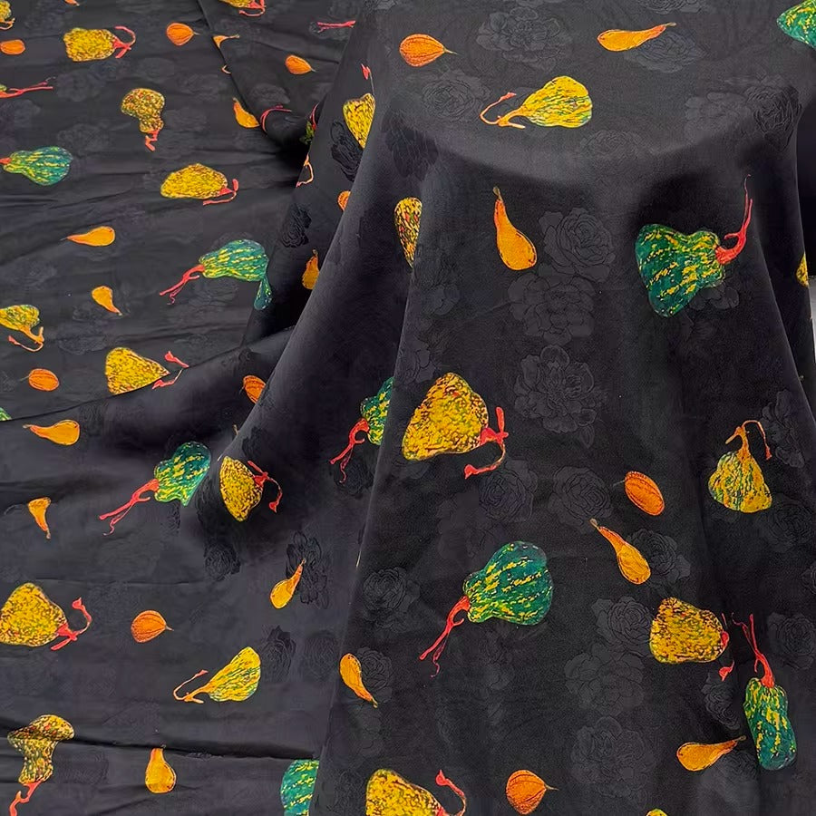 XYHYS 黑底南瓜- Jacquard HUALUO Hongyunsha silk fabric, 25 momme openwork texthture, 110cm by e Yard