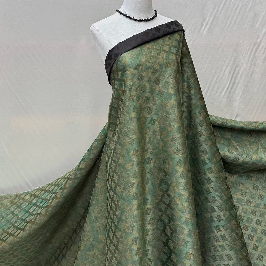 春山拾翠 Mud Silk fabric, Jacquard HUALUO, 25 momme 110cm wide by the Yard