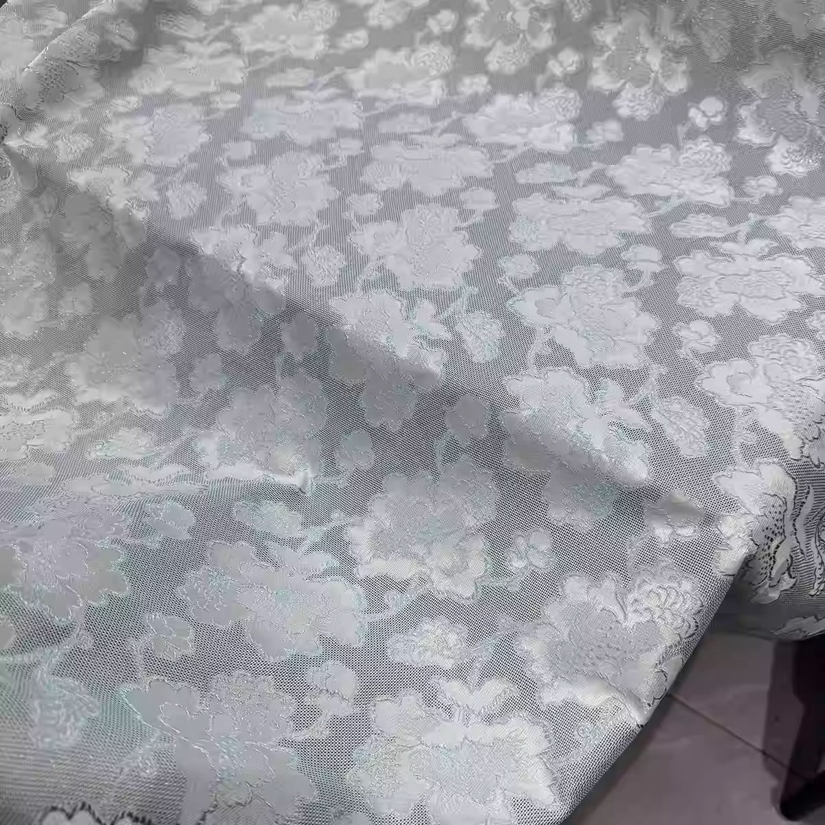 李德喜。四经八纬色织罗XYLN011 - Leno silk fabric, light blue peony , 25 momme 114cm wide by the yard